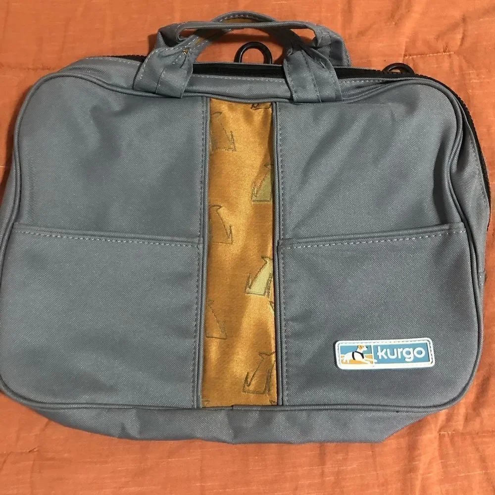 ✨. HP ✨ Kurgo pet travel supply bag. NWOT.